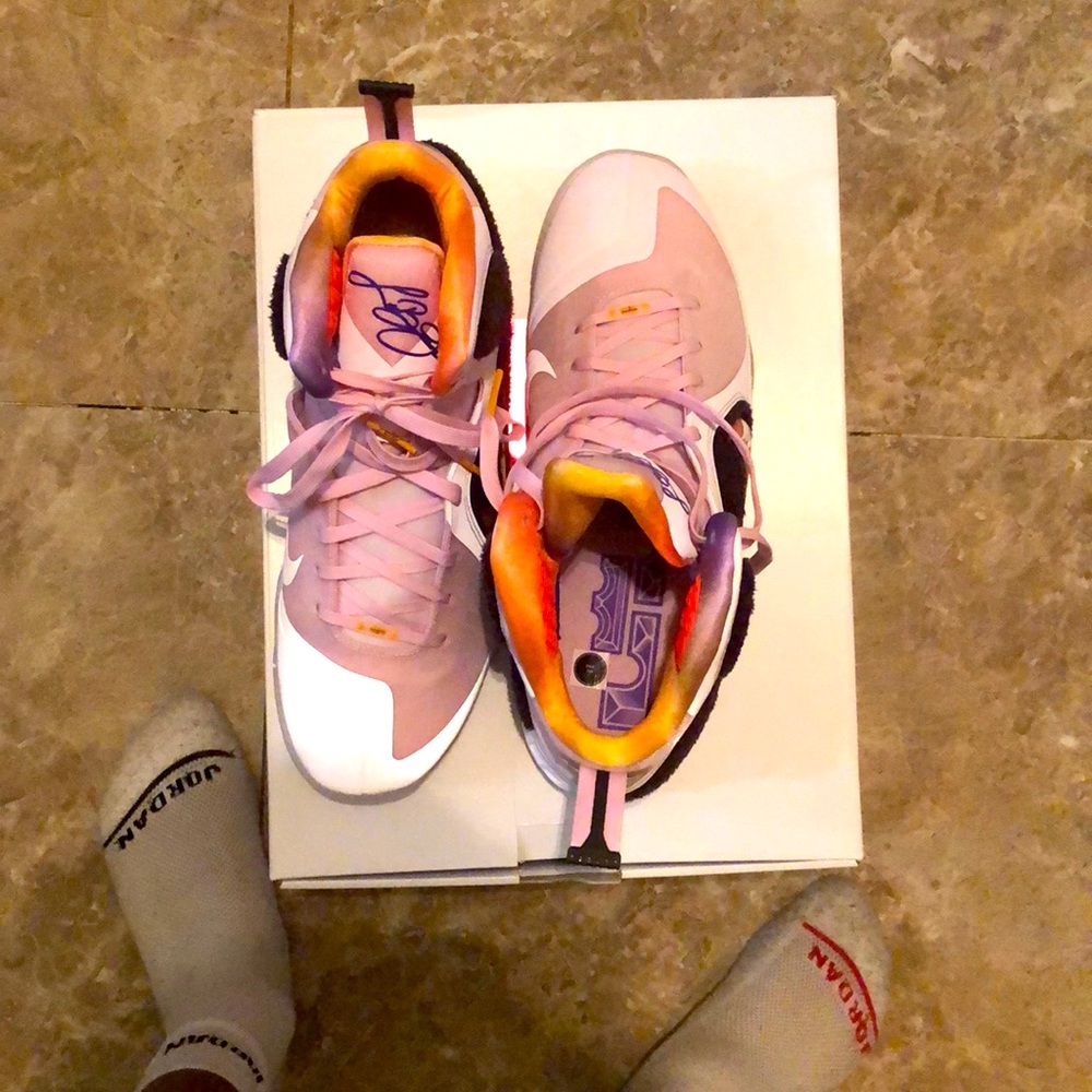 These are the LeBron 9s size 12 with box rating 9/10